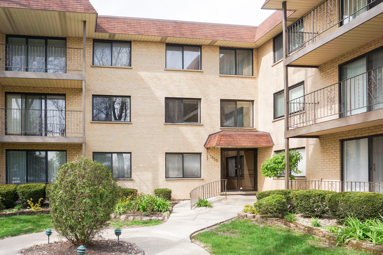 7650 W Lawrence Avenue 201 Property Photo 1