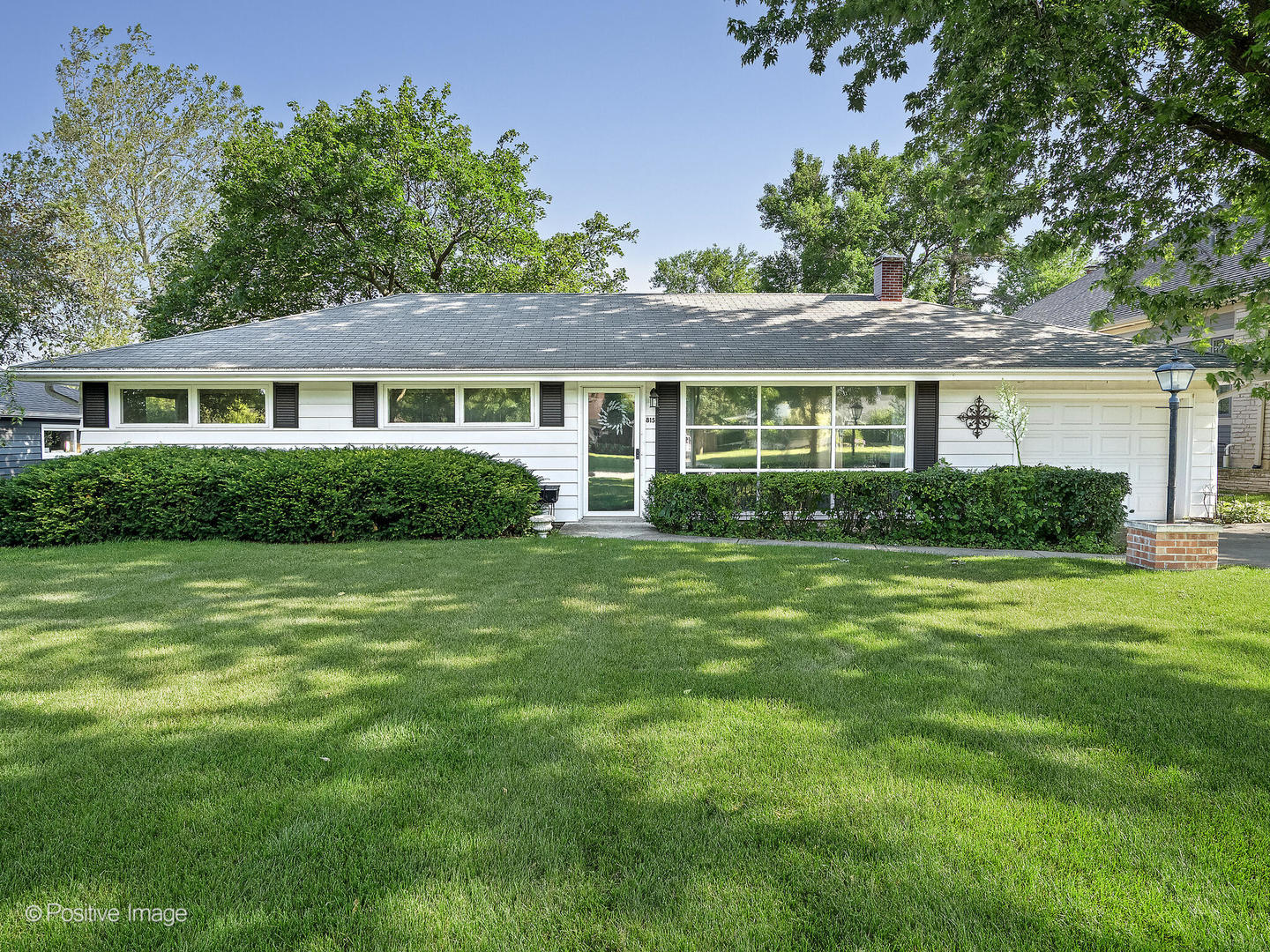 815 Countryside Drive Property Photo 1
