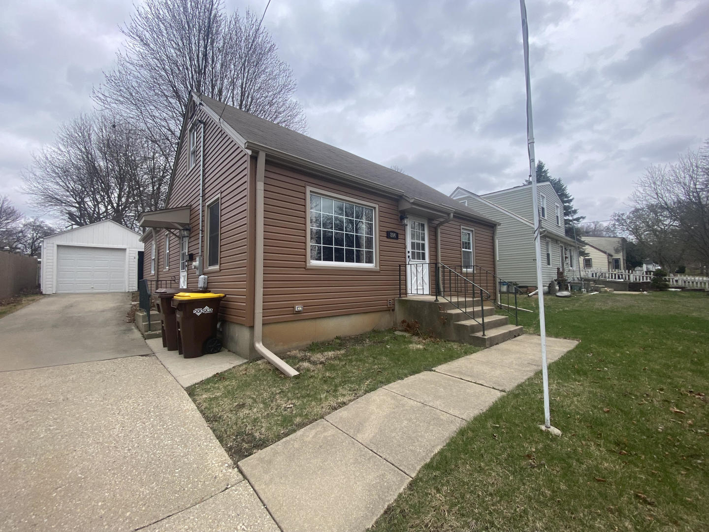 804 Jordan Place Property Photo 1