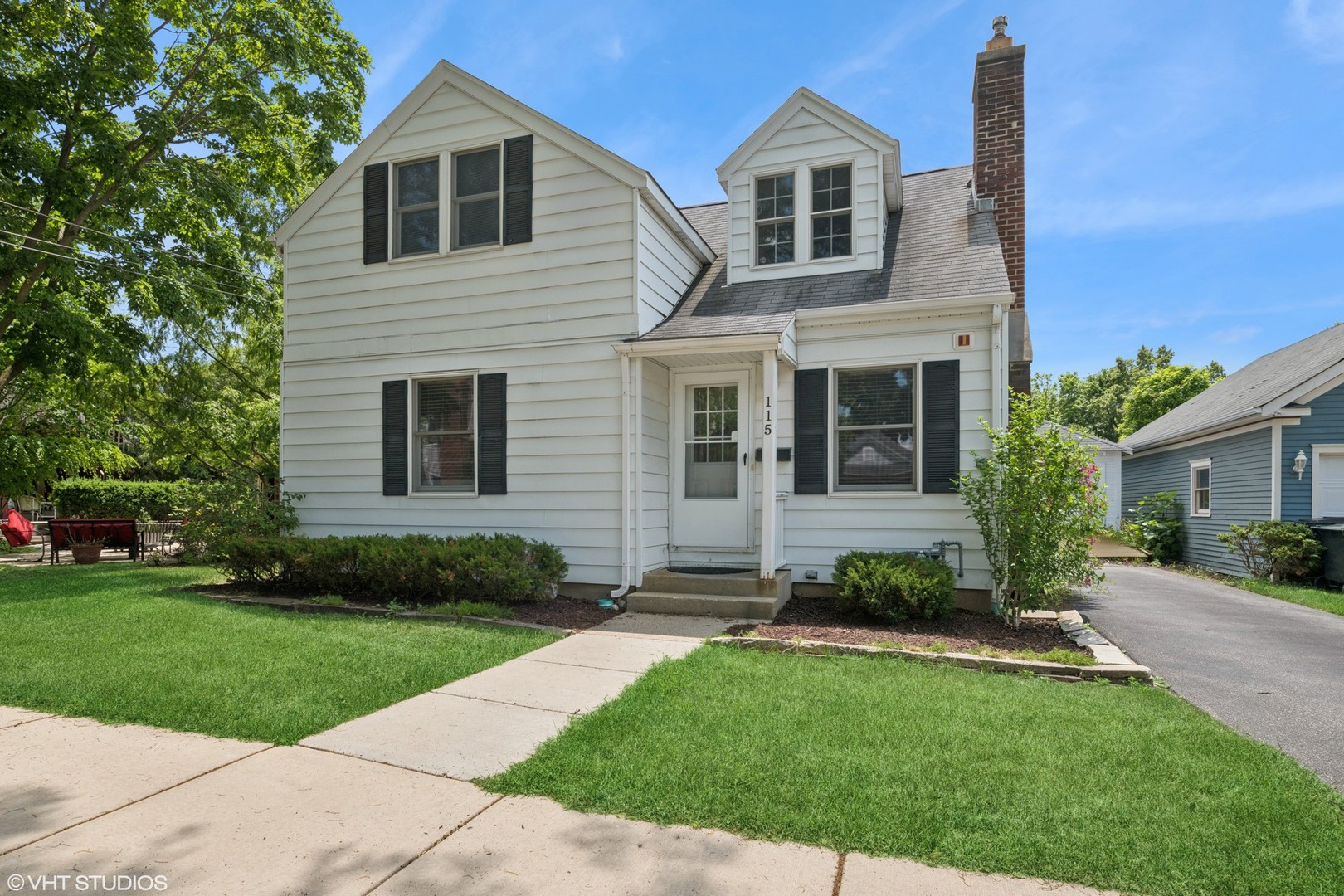 115 E Lincoln Avenue Property Photo 1