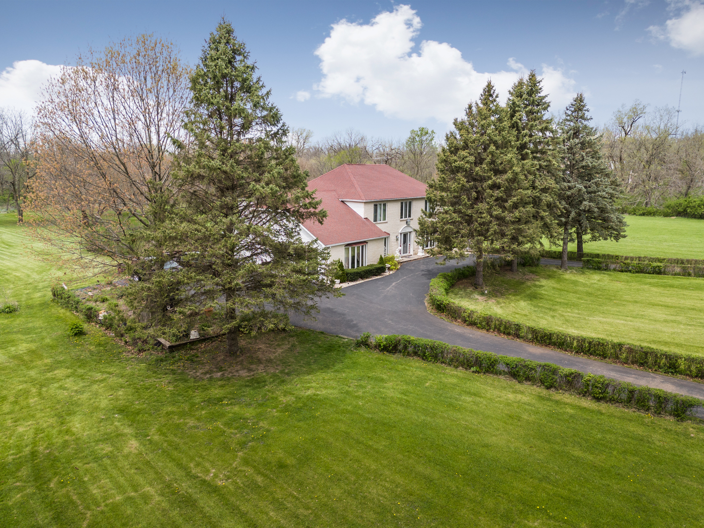 15532 Gougar Road Property Photo 1