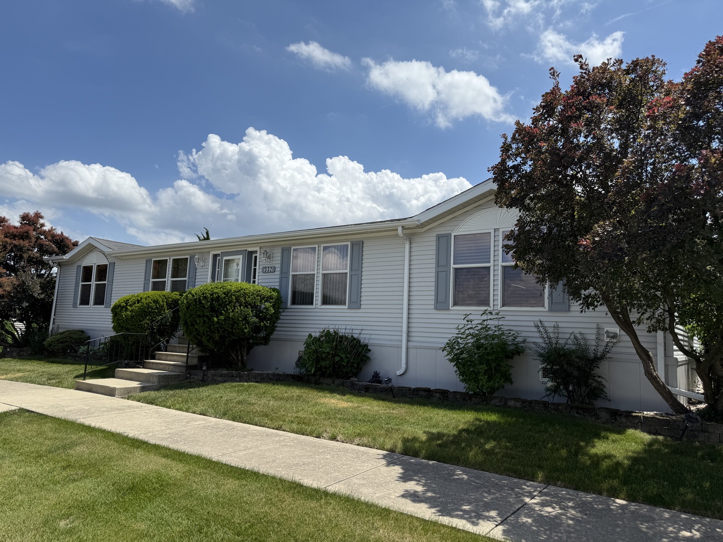332 Tulip Circle Property Photo 1