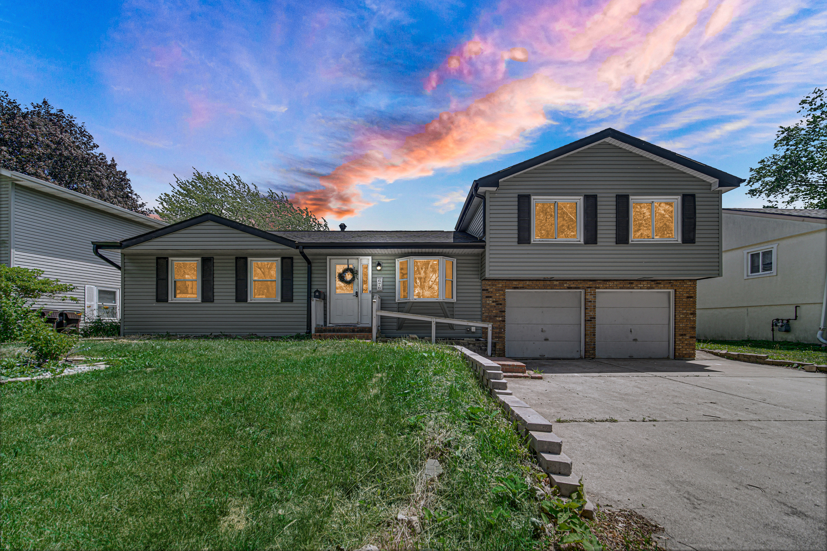 676 Marine Drive Property Photo 1