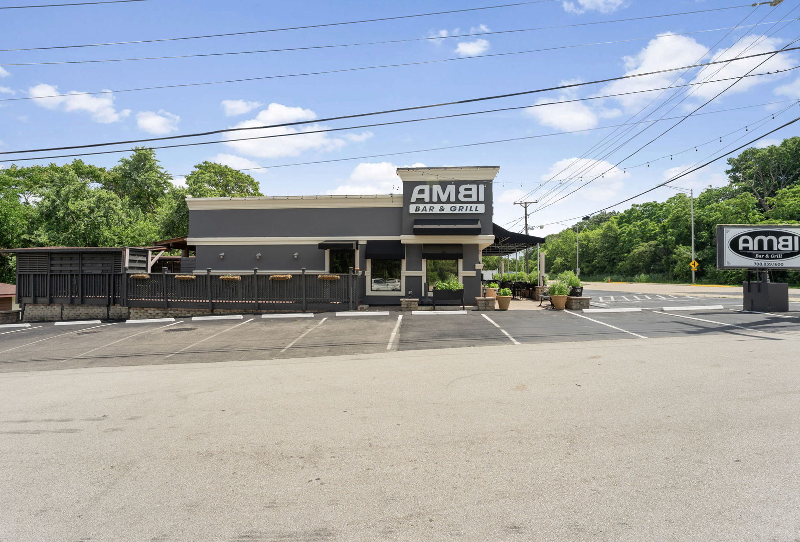 8116 Archer Avenue Property Photo 1