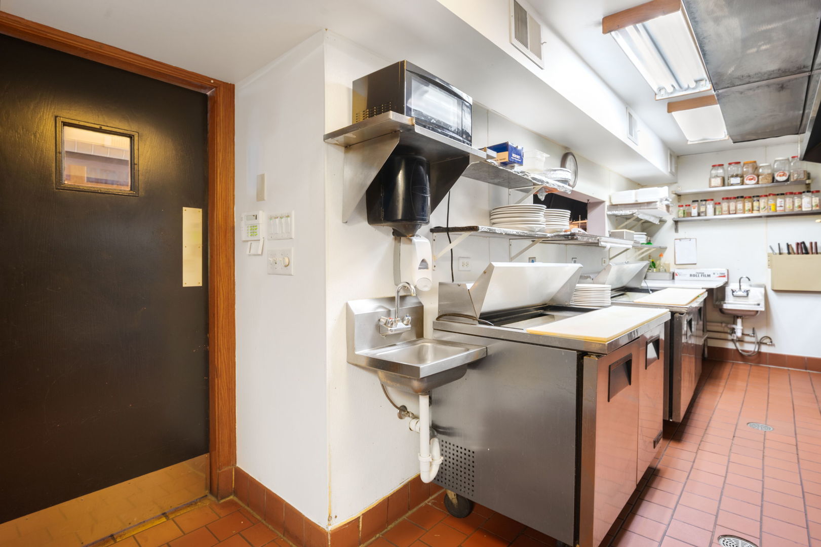 8116 Archer Avenue Property Photo 11
