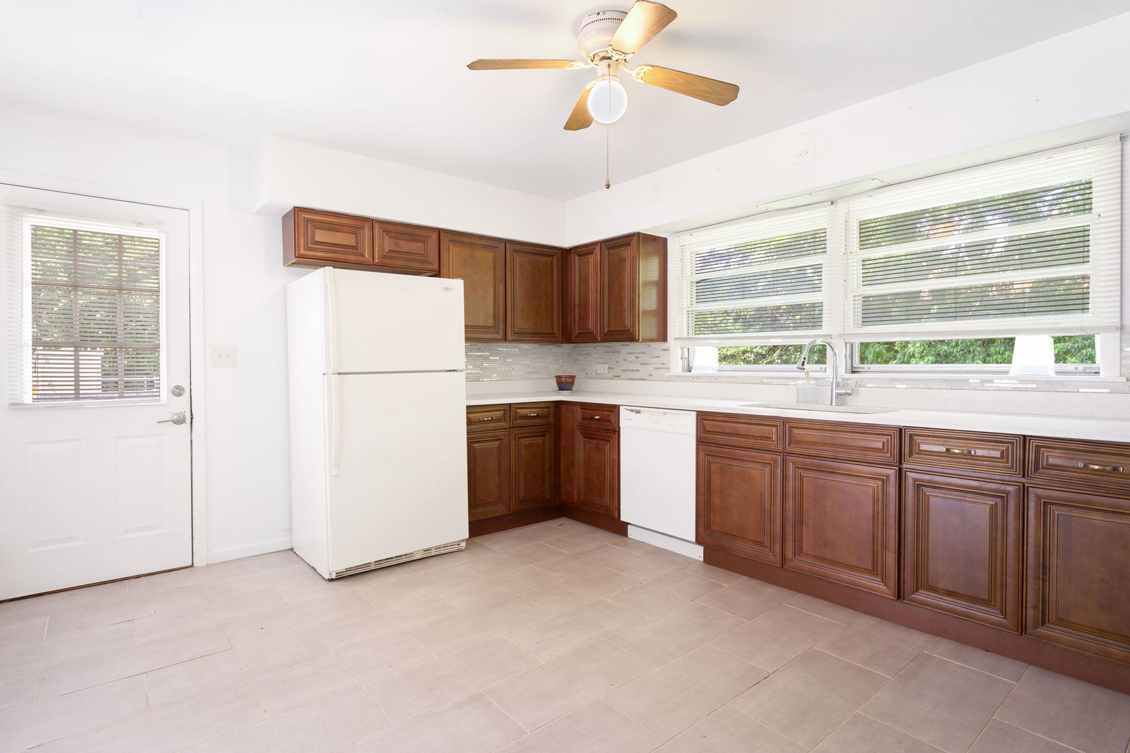 8116 Archer Avenue Property Photo 26