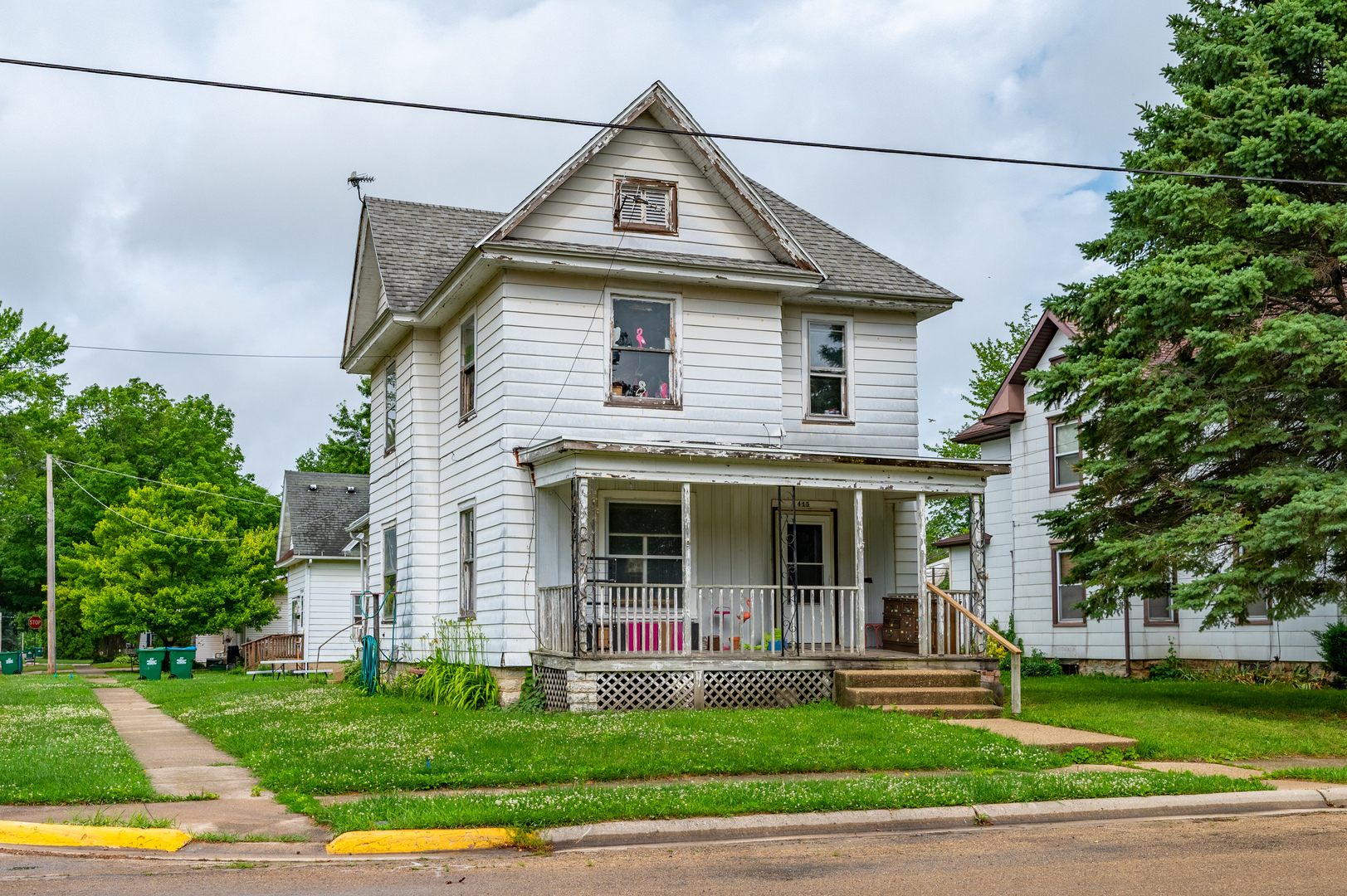 415 S Franklin Avenue Property Photo 1