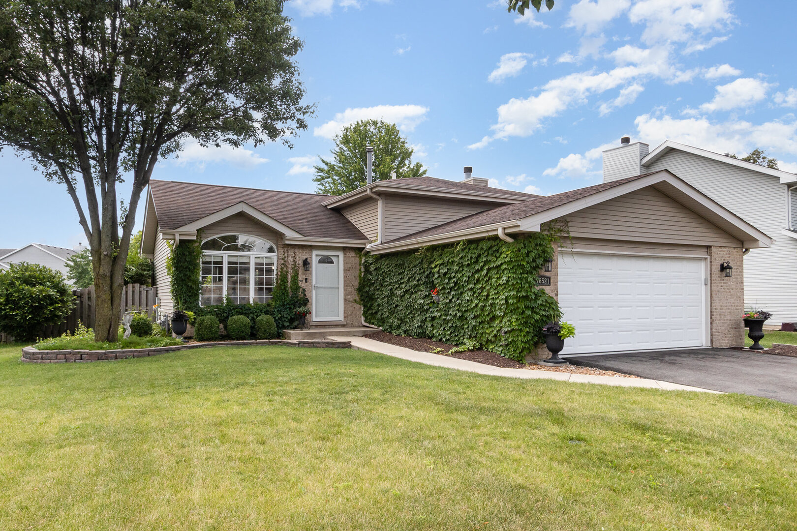 16521 W Delaware Drive Property Photo 1