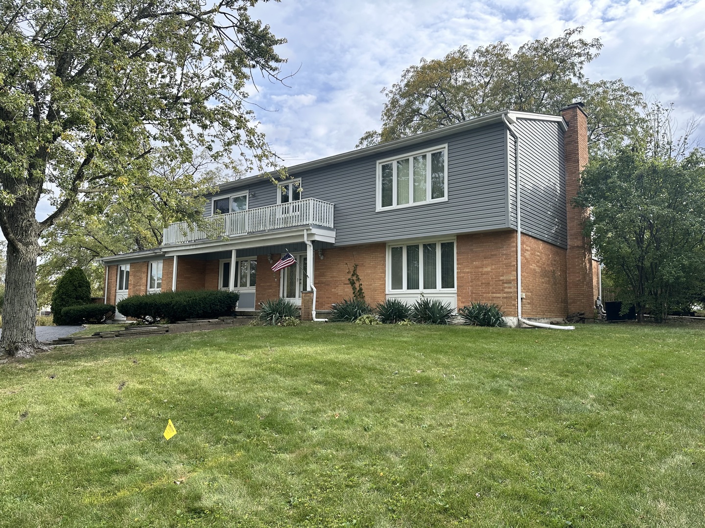 56 Graymoor Lane Property Photo 1