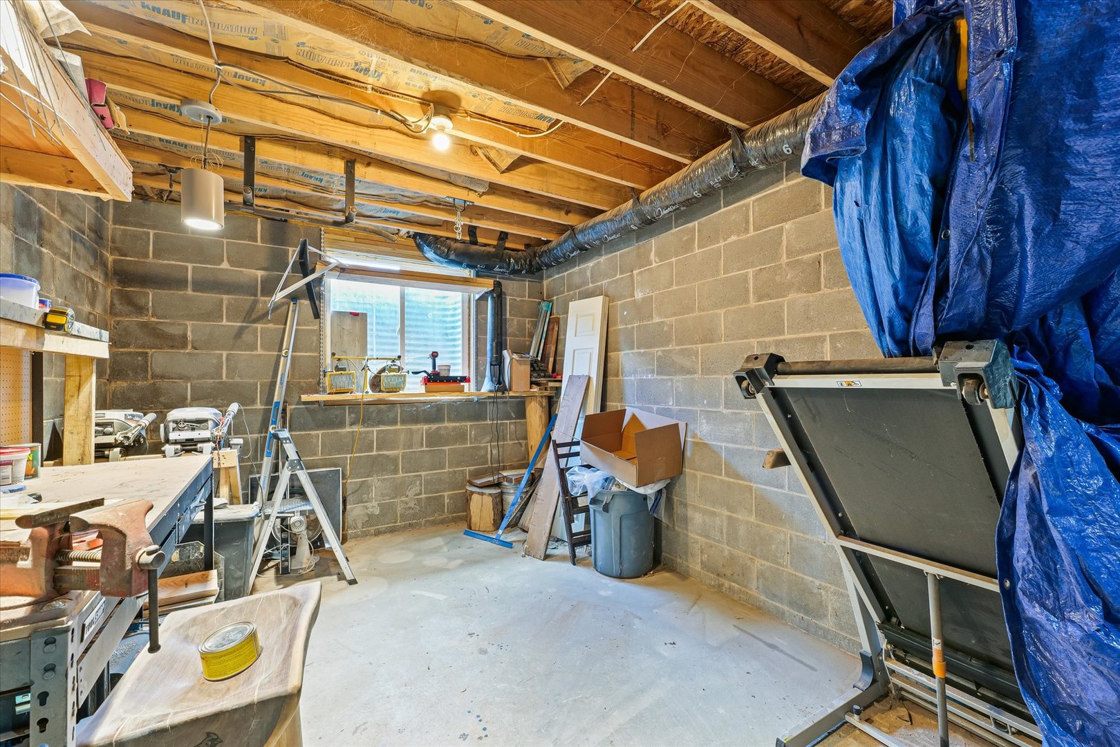 501 N Center Street Property Photo 31