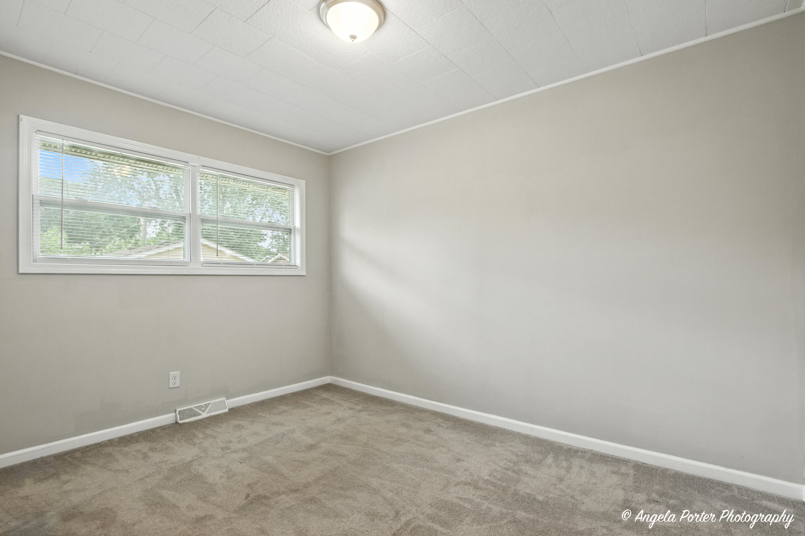 4420 Clearview Drive Property Photo 11