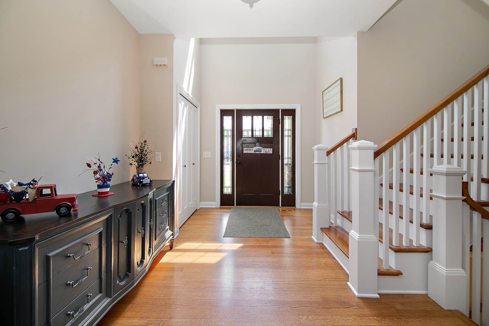 549 Beach Avenue Property Photo 5