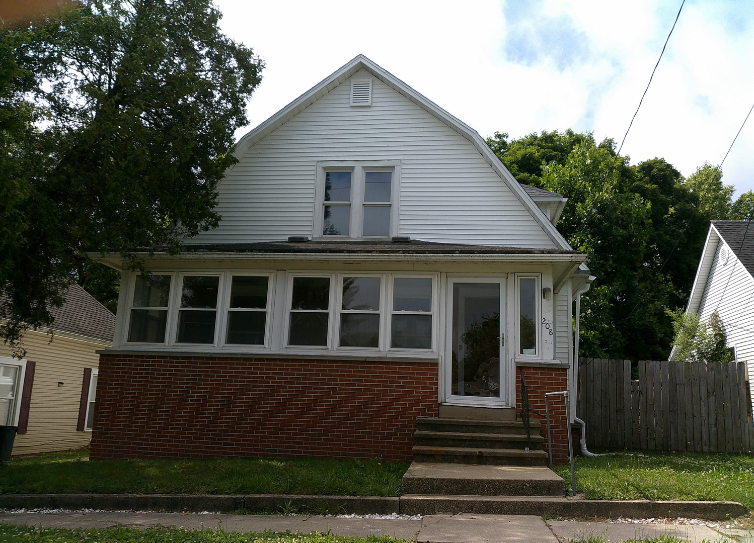 208 E State Street