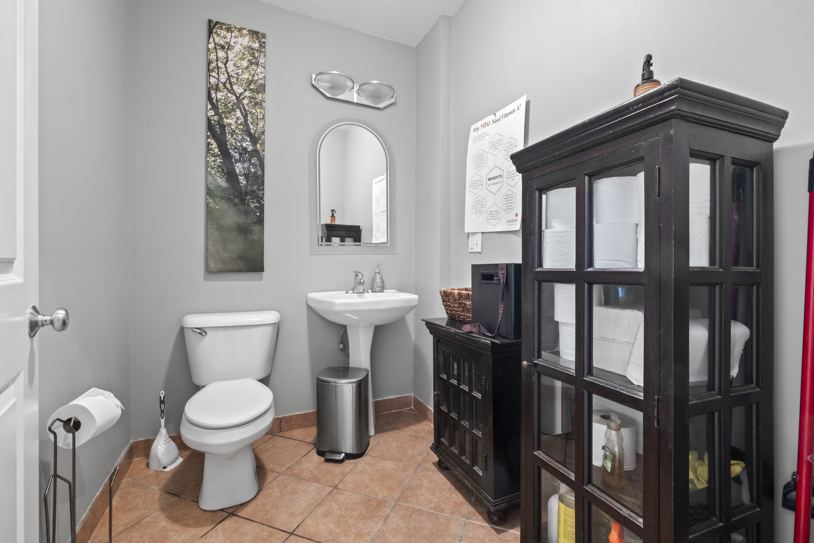 2117 W Belmont Avenue Property Photo 13
