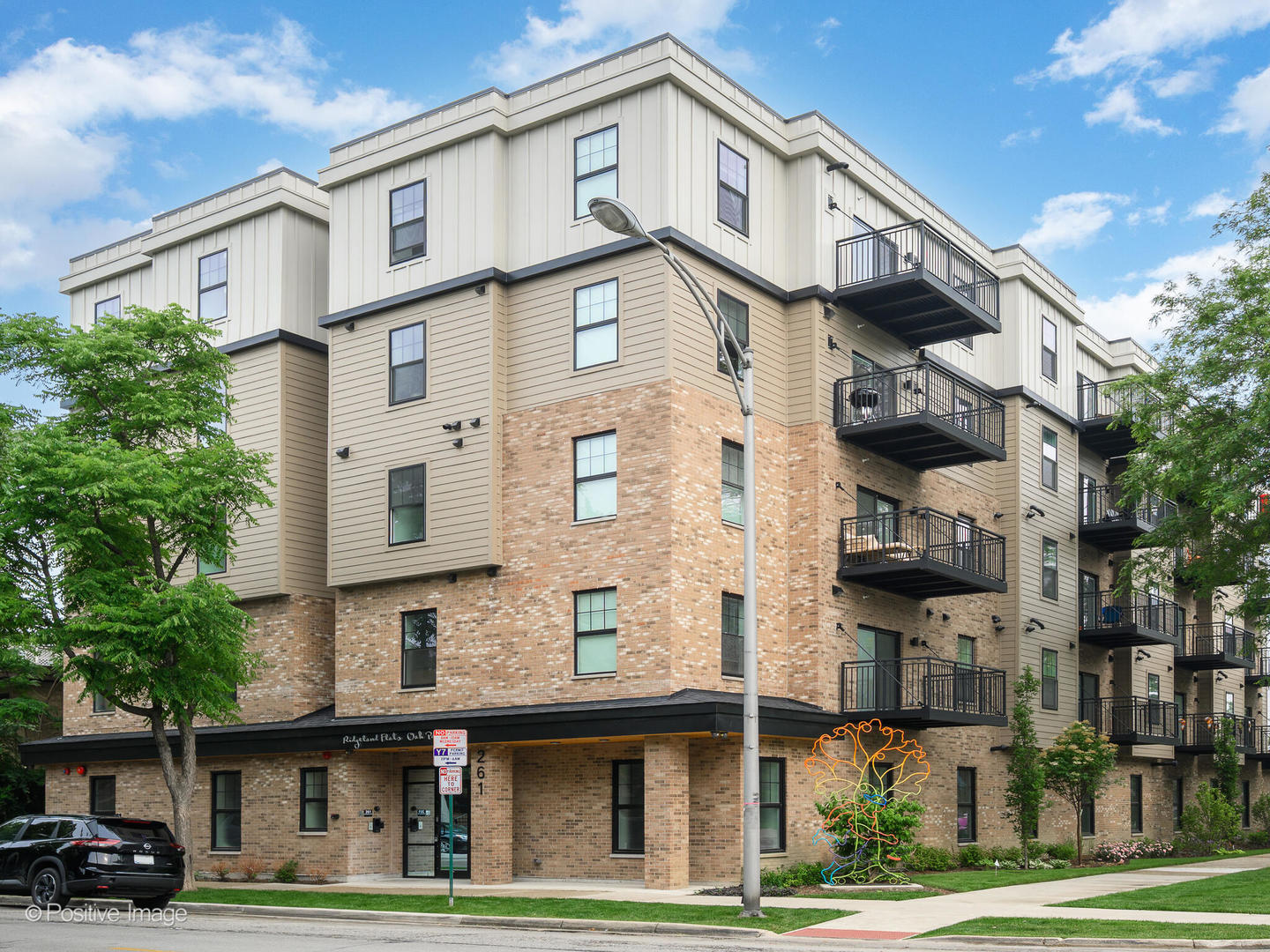261 Washington Boulevard 405 Property Photo 1