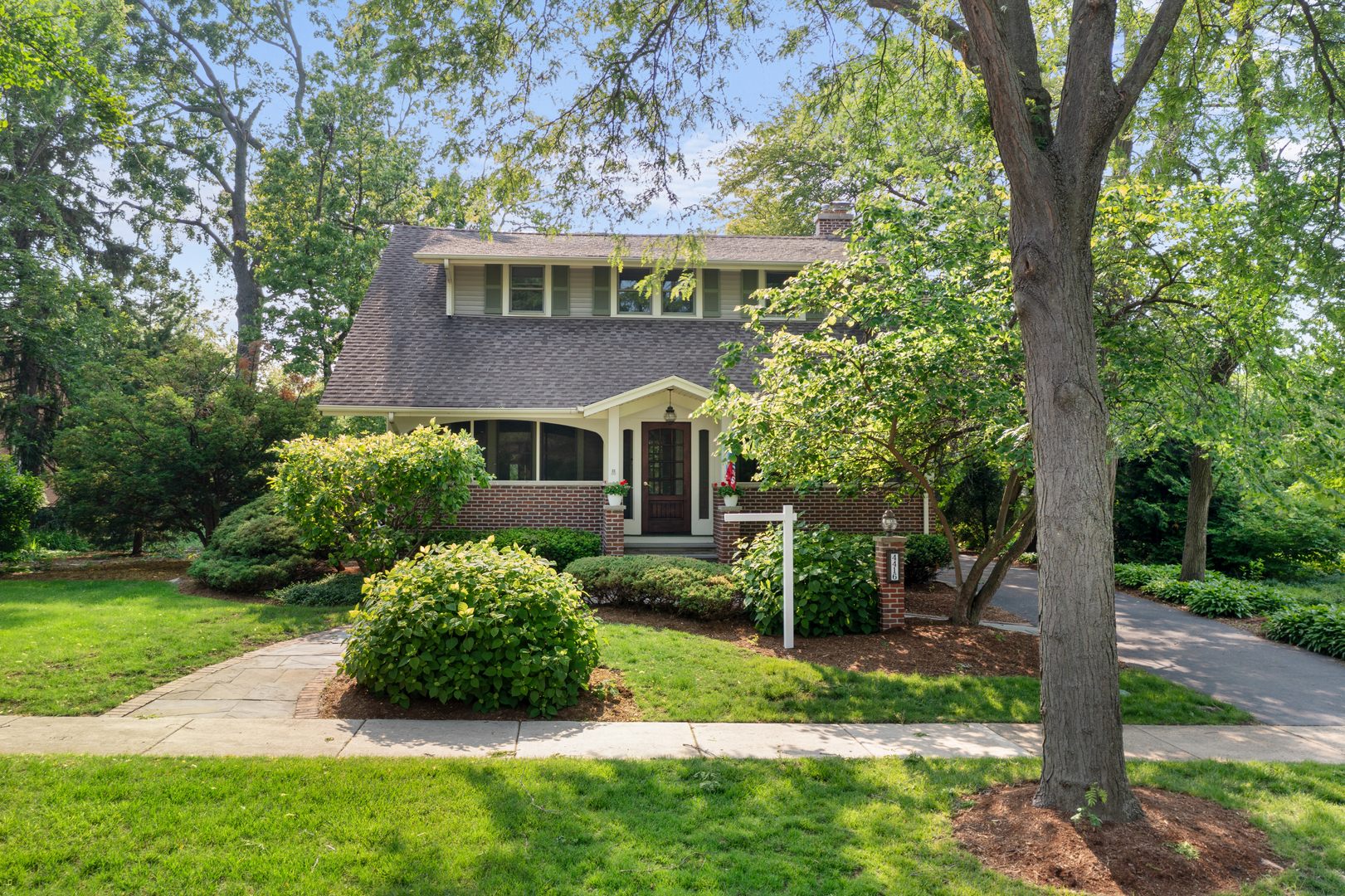 4416 Seeley Avenue Property Photo 1