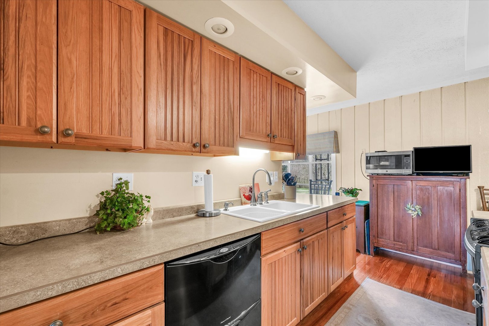 13809 Pine Road Property Photo 15