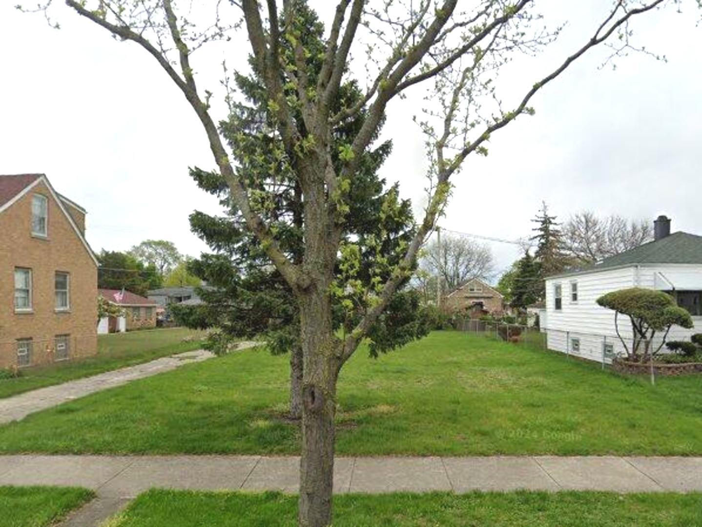 4515 Clinton Avenue Property Photo 1