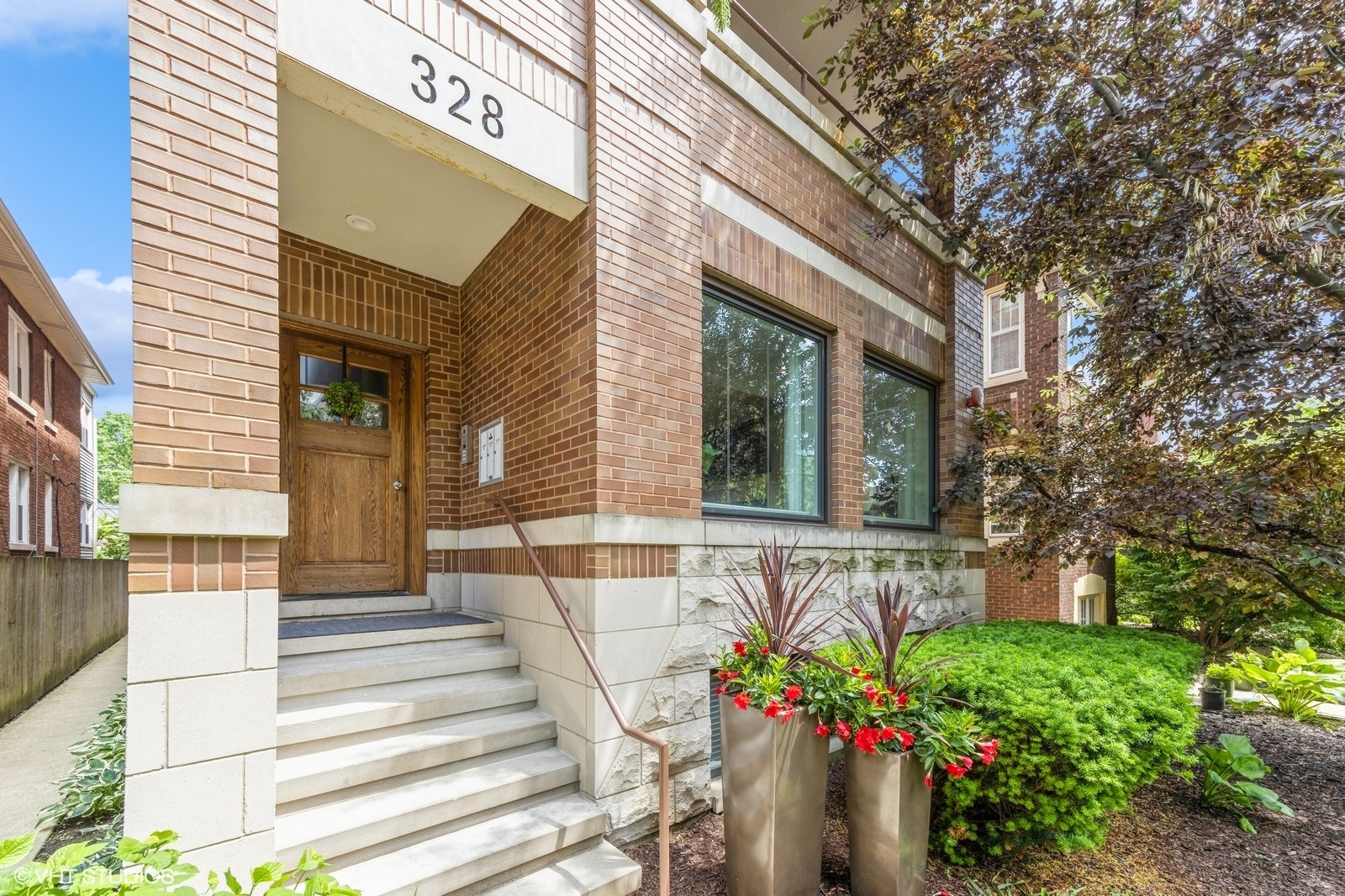 328 S Oak Park Avenue 1 Property Photo 1