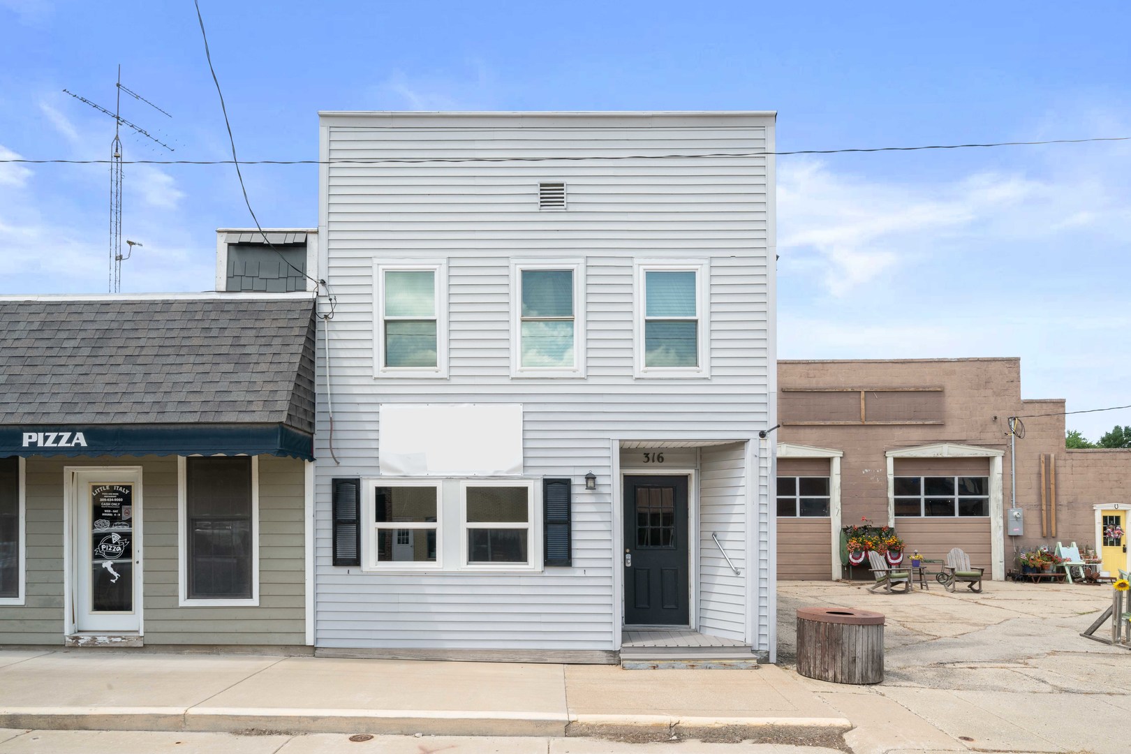 316 Chicago Road Property Photo 1