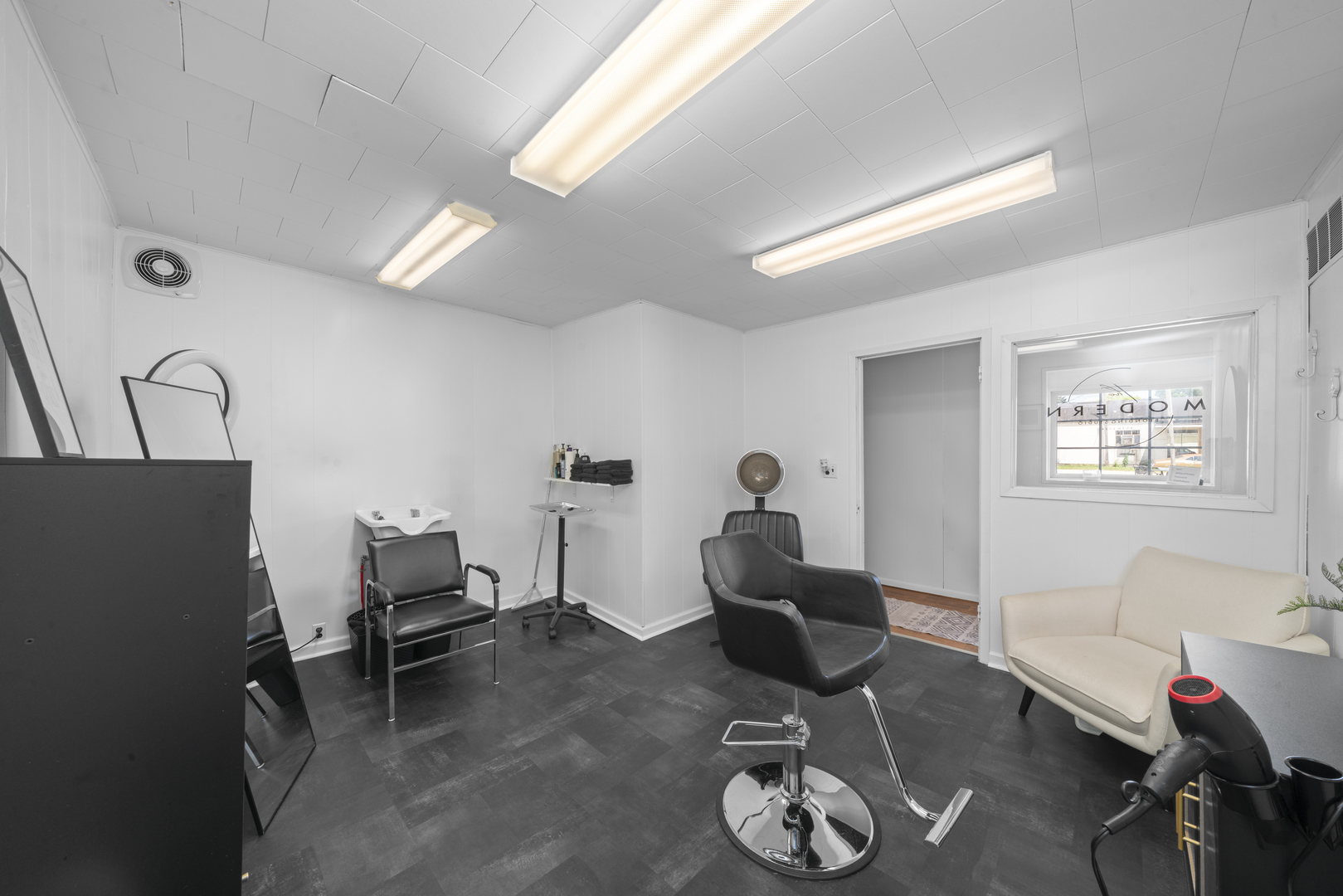 316 Chicago Road Property Photo 10