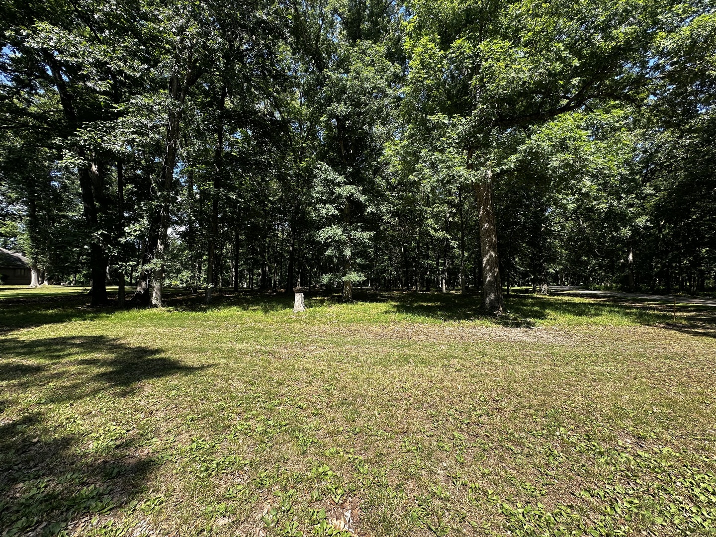 220 Beyers Lake Est Property Photo 2