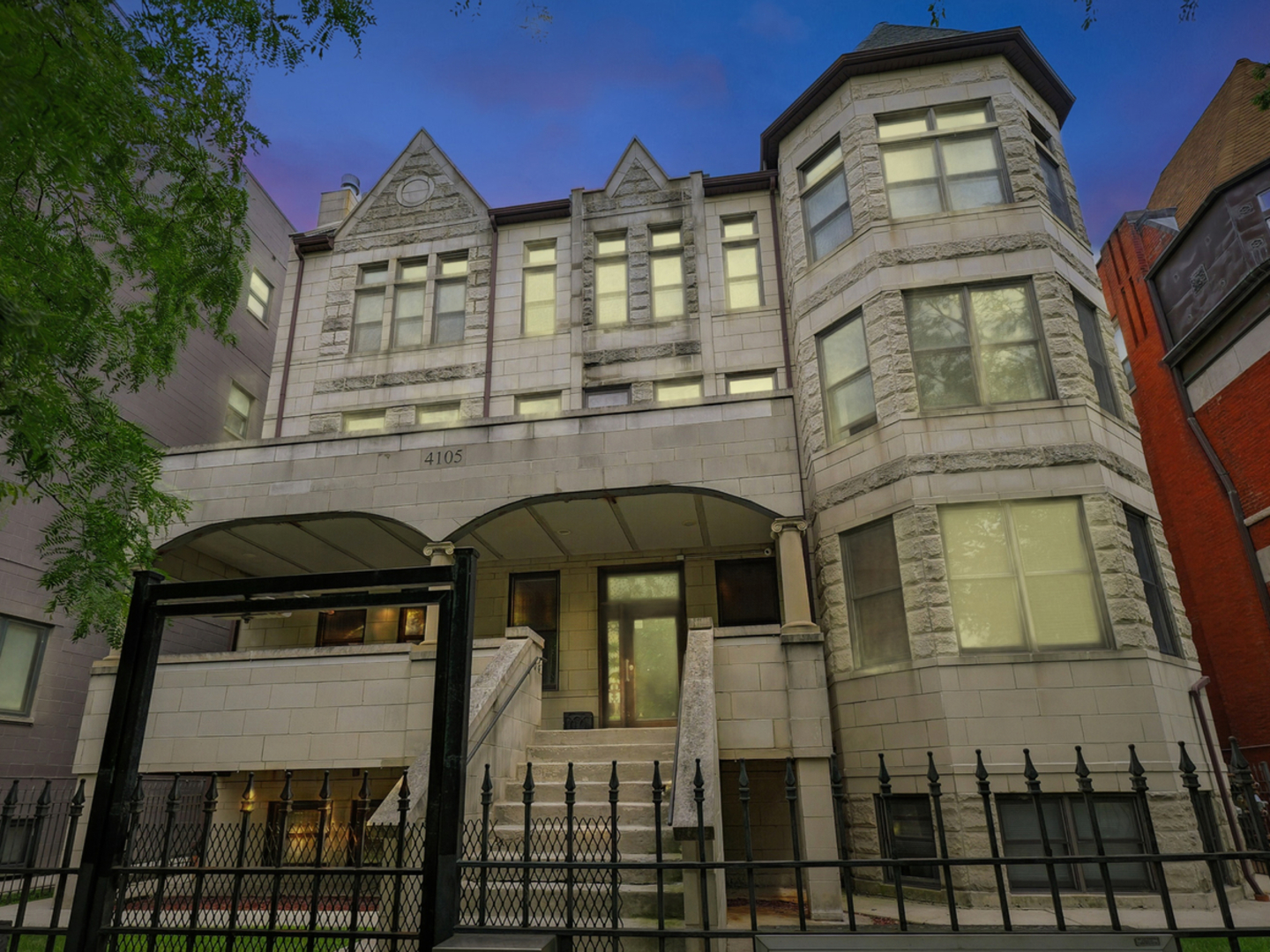 4105 S Drexel Boulevard 1N Property Photo 1