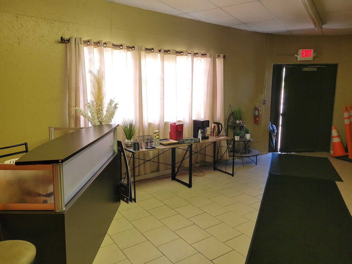 1413 E End Avenue Property Photo 3