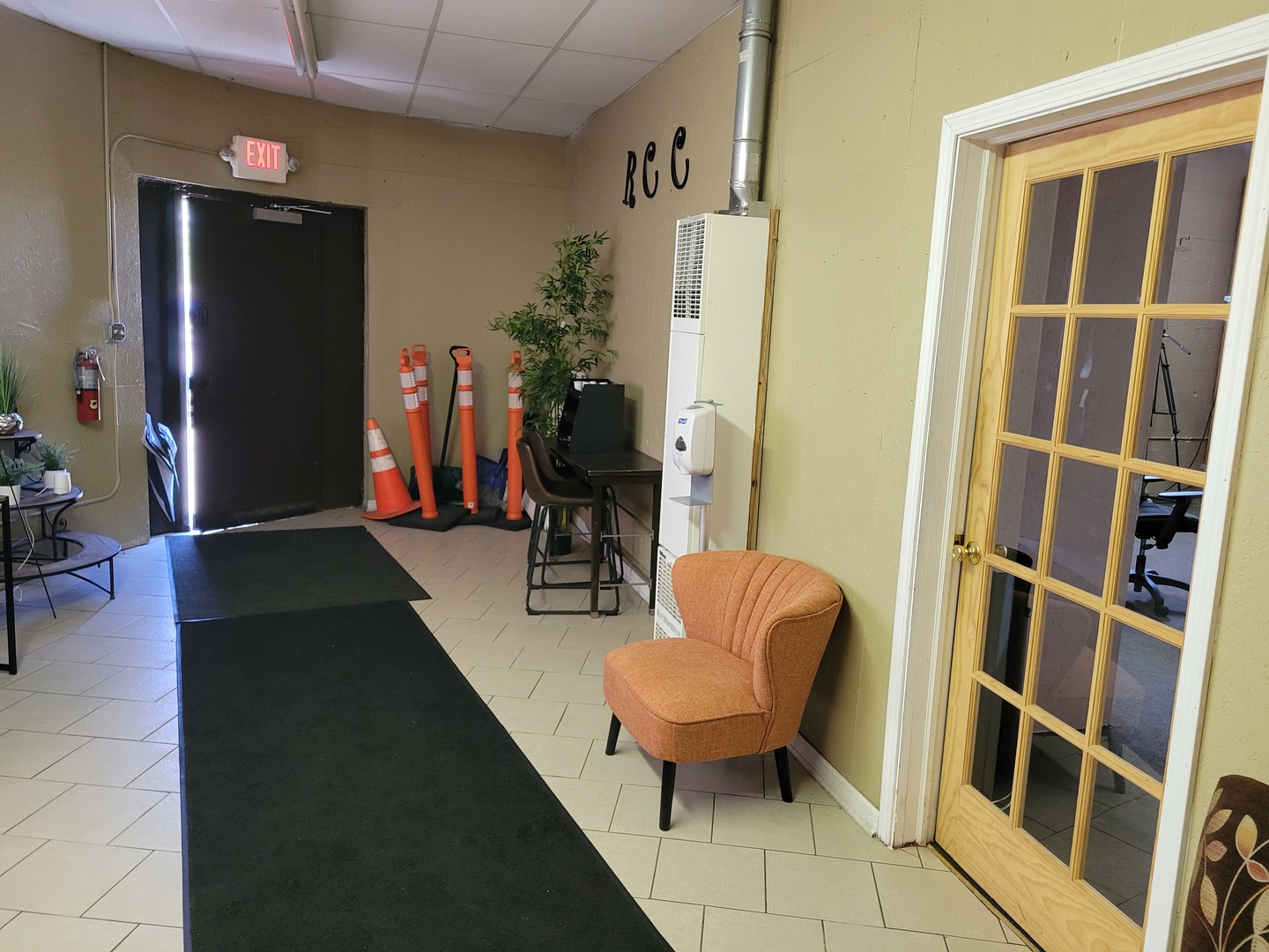 1413 E End Avenue Property Photo 4