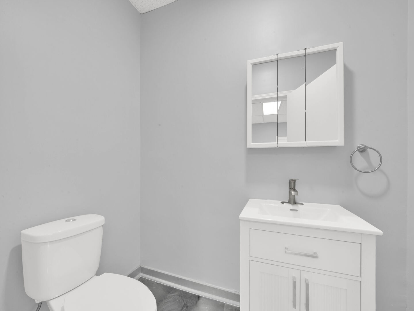 5242 S Damen Avenue Property Photo 5