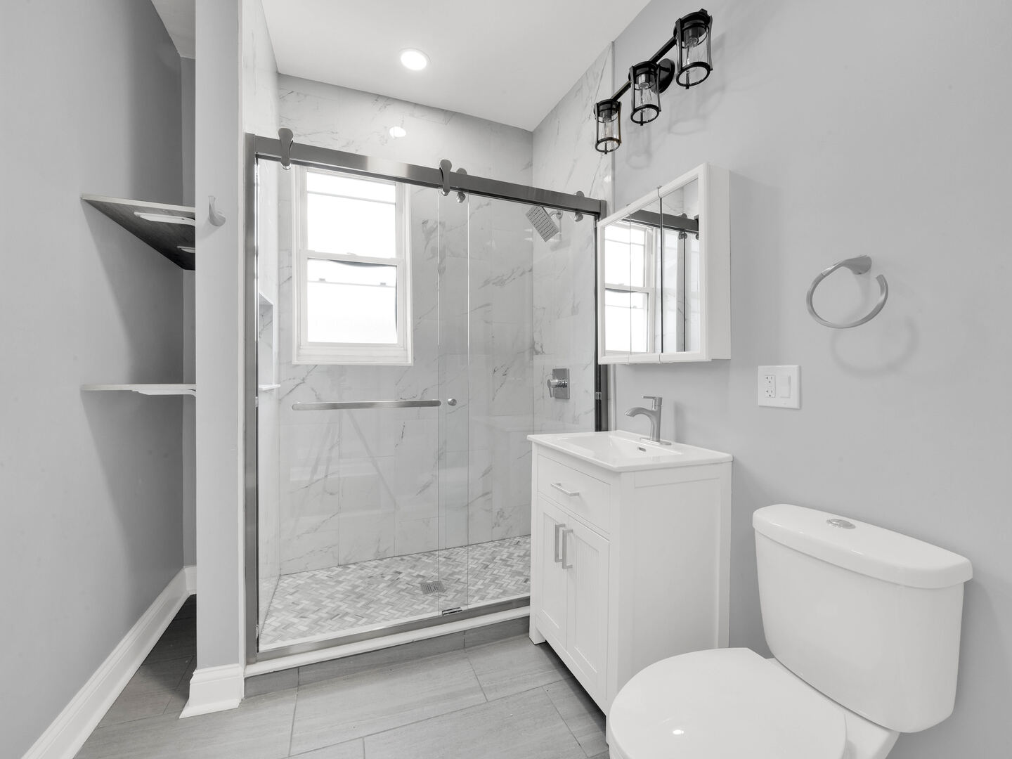 5242 S Damen Avenue Property Photo 14