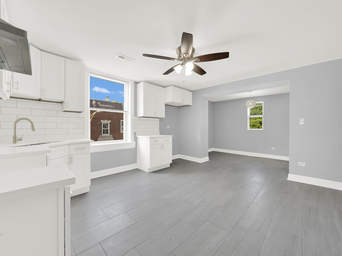 5242 S Damen Avenue Property Photo 16