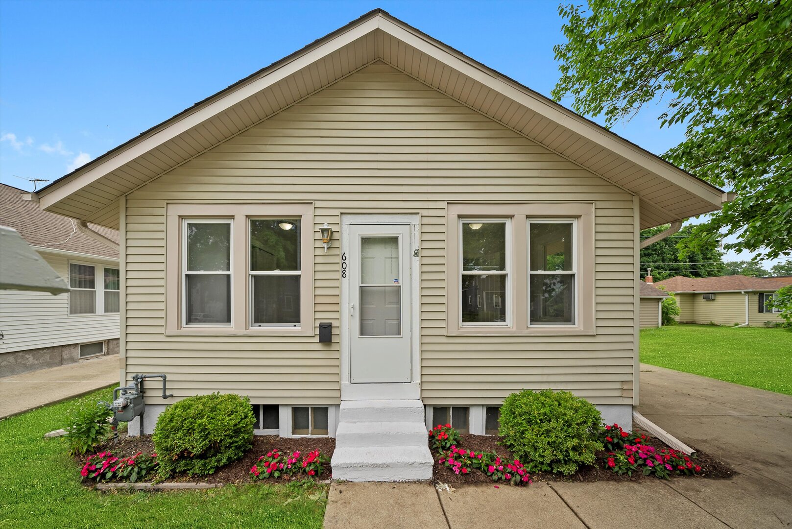 608 Glenwood Avenue Property Photo 1