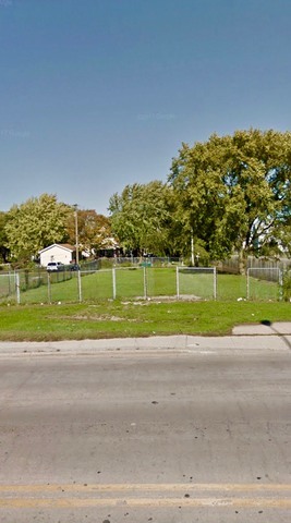 569 E Cass Street Property Photo 1