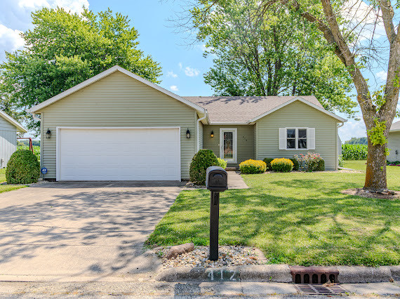 412 Holly Drive Property Photo 1