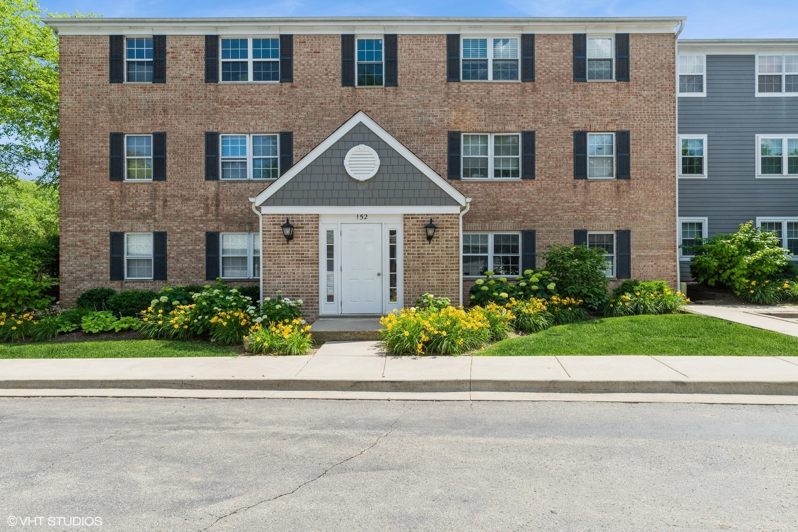 152 E Winchester Road D