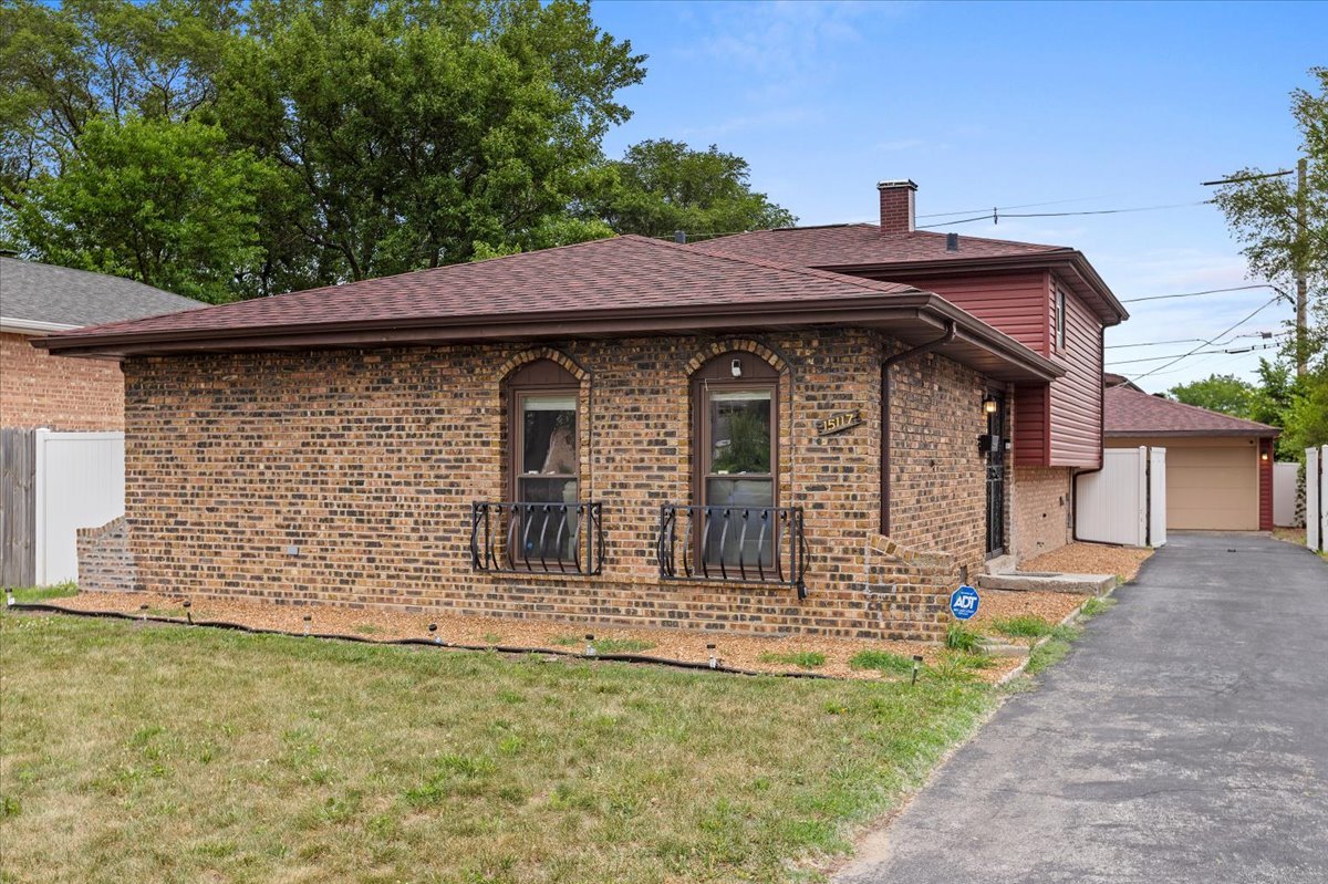 15117 Madison Avenue Property Photo 1