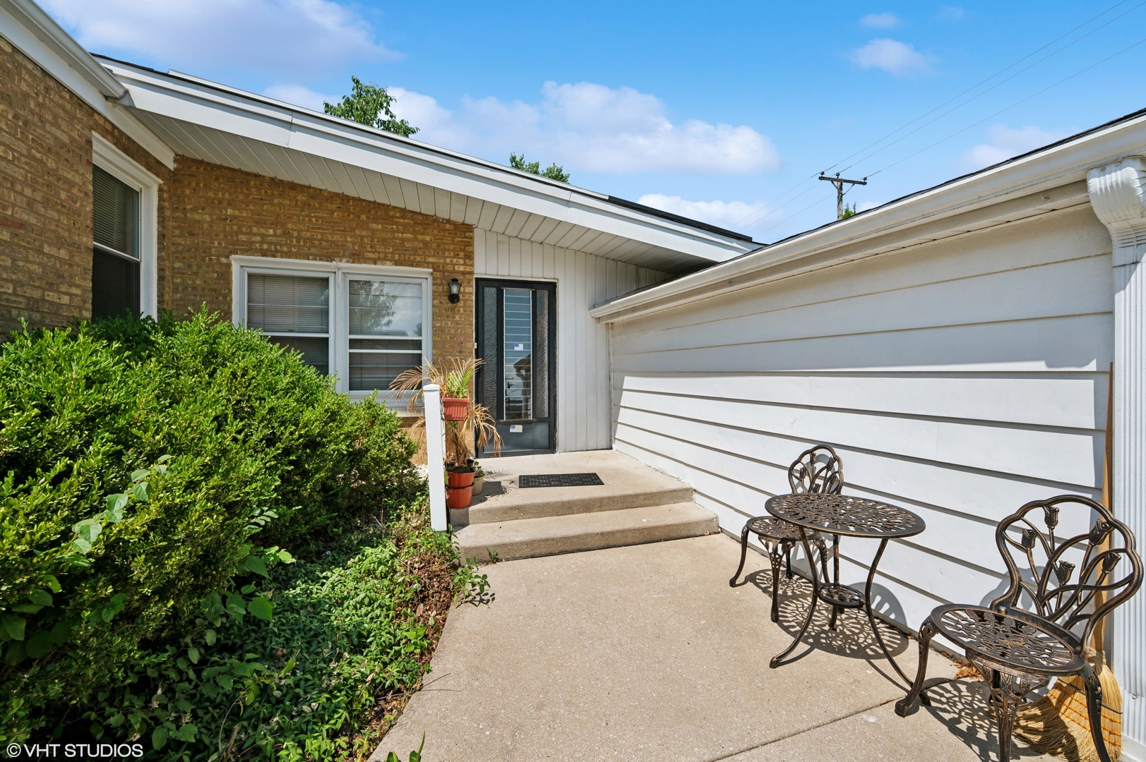 8301 N Waukegan Road Property Photo 2