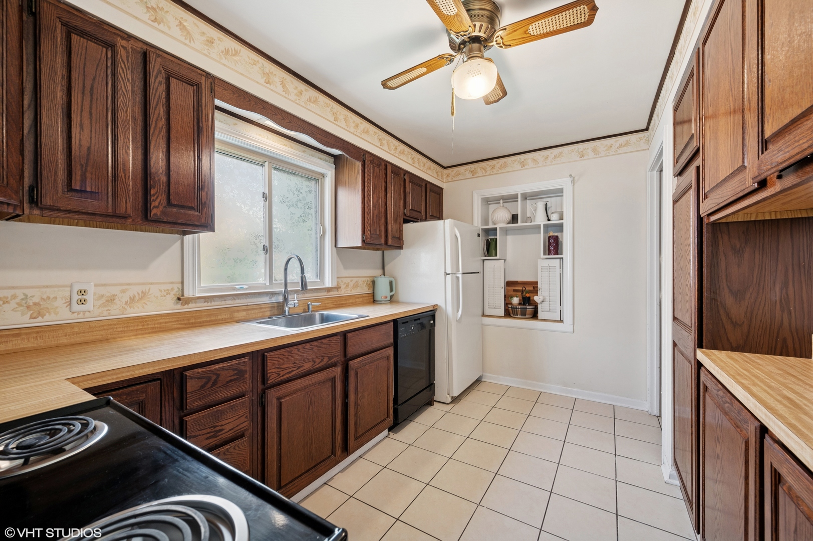 8301 N Waukegan Road Property Photo 7