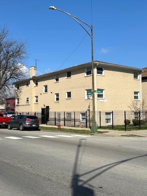 8258 S Maryland Avenue Property Photo 2