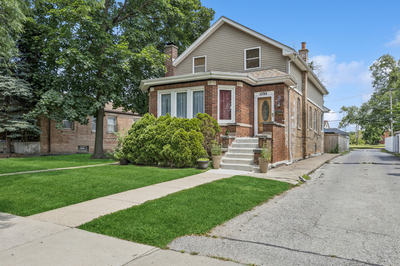 10745 S Church Street Property Photo 1