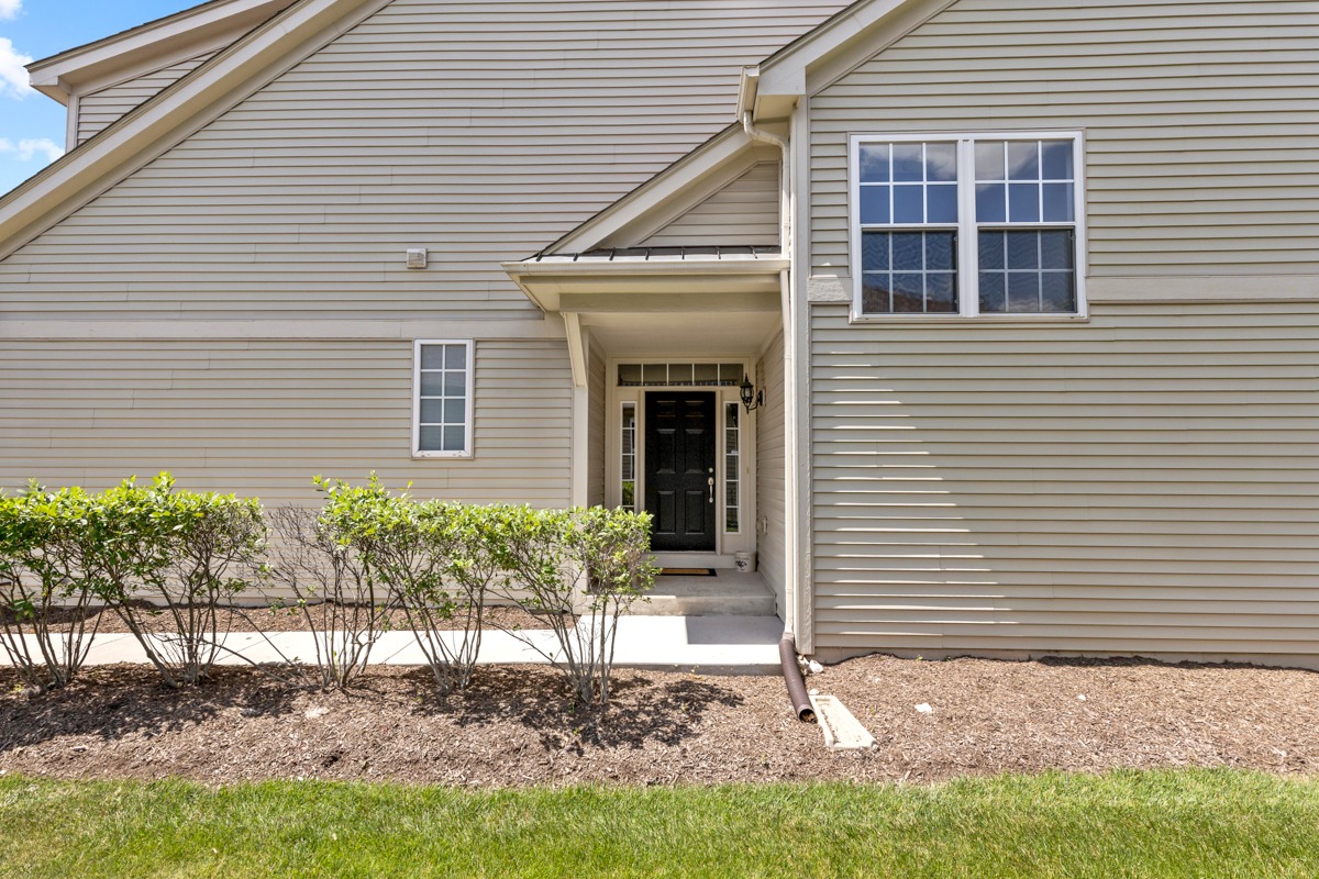 846 Colchester Drive Property Photo 3
