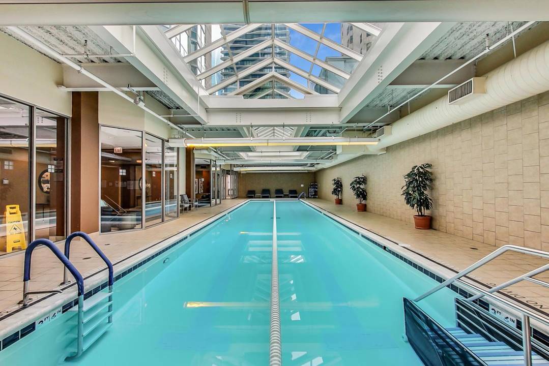 222 N Columbus Drive 4803 Property Photo 19