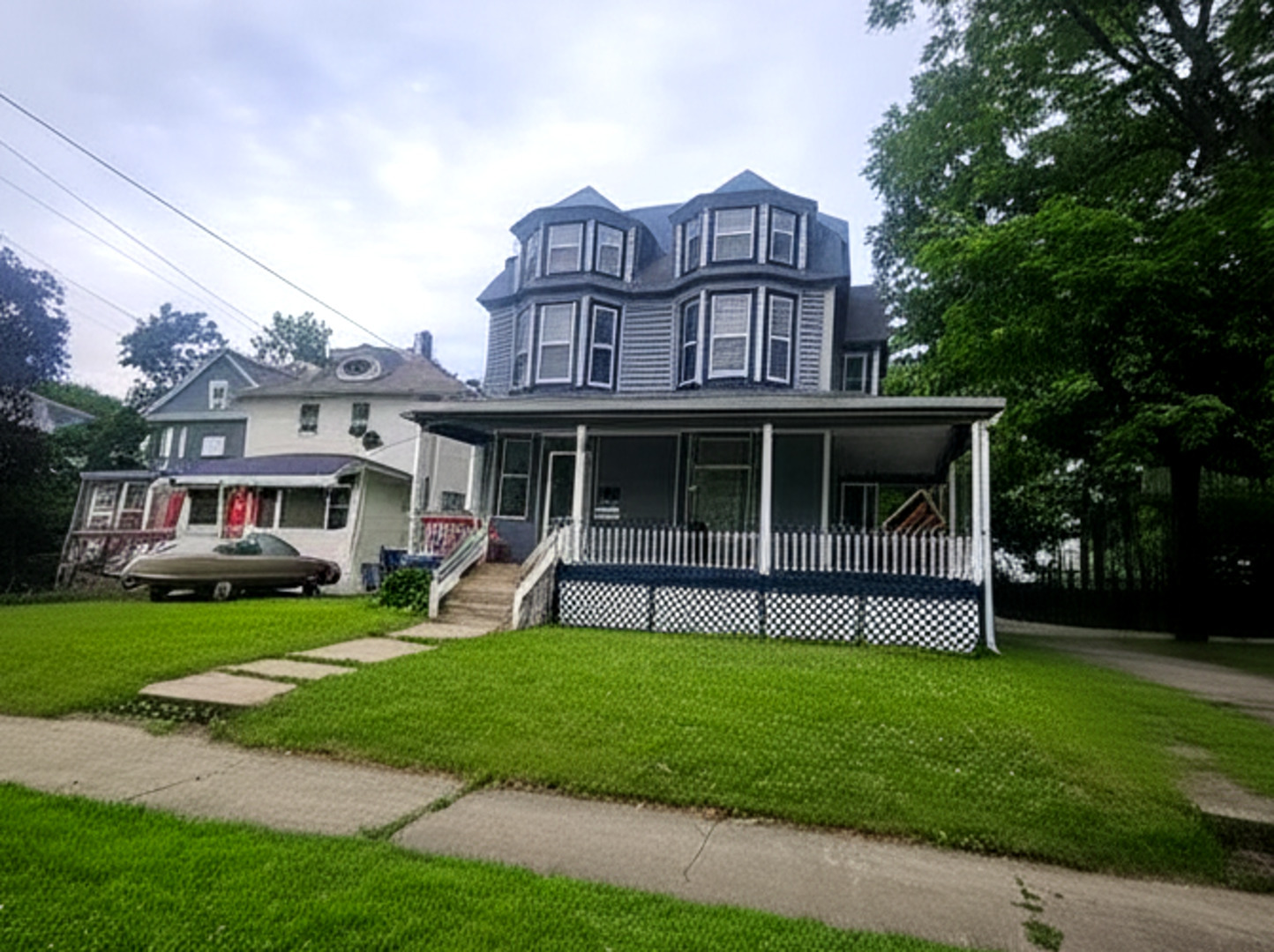 723 N COUNTY Street Property Photo 1