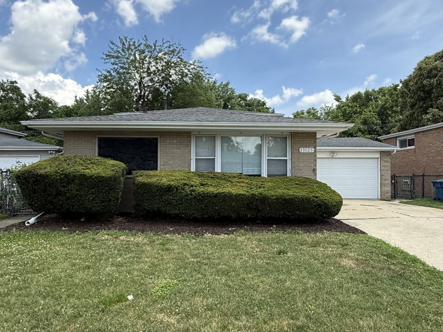 15125 WATERMAN Drive Property Photo 1