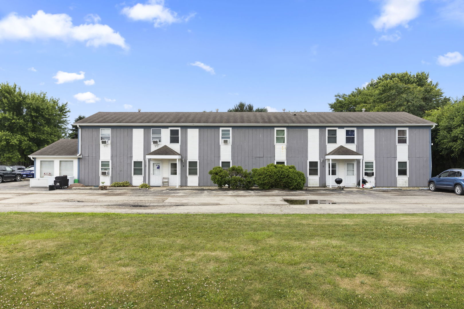 501 W Comanche Avenue Property Photo 1