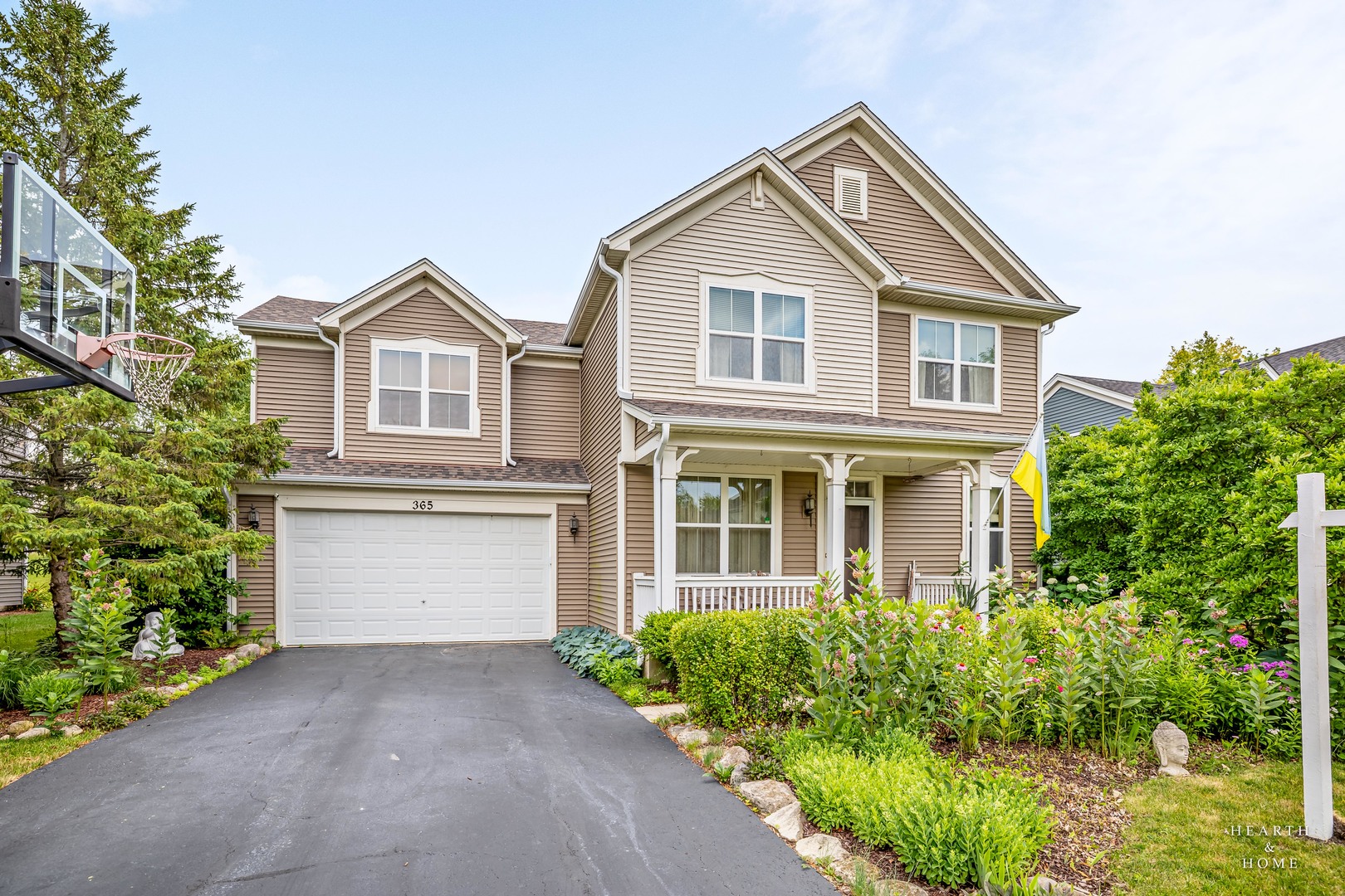 365 Oakmont Drive Property Photo 1