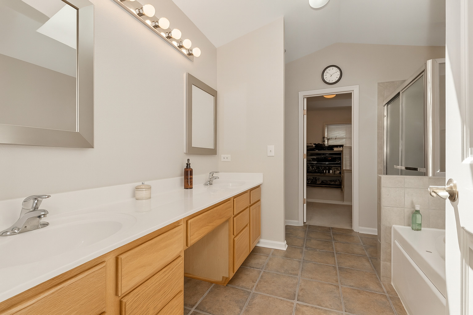 13350 Forest Ridge Drive 2 Property Photo 6