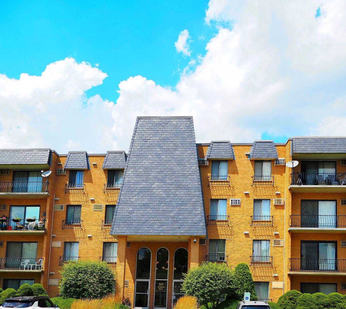 931 Arquilla Drive 314 Property Photo 1
