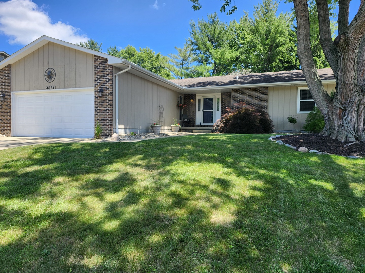 4624 Redbud Court Property Photo 1